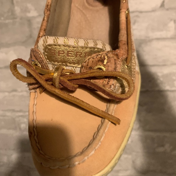 Gold and tan Sperry Top Slider size 7 - Picture 3 of 8